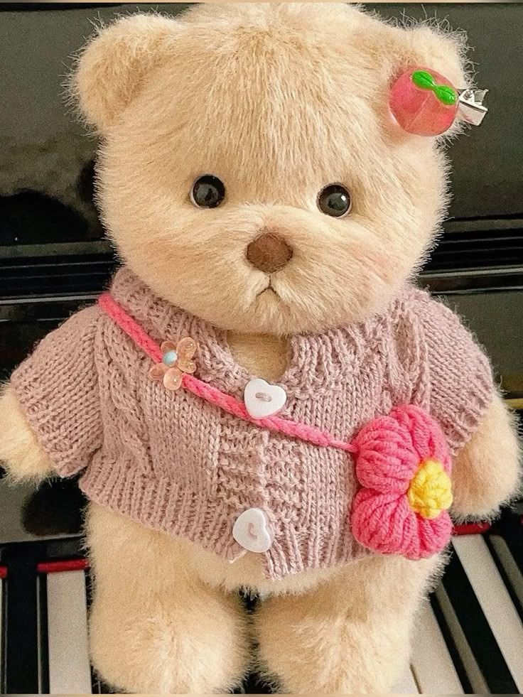 Peluche Osita Vintage con Suéter Tejido